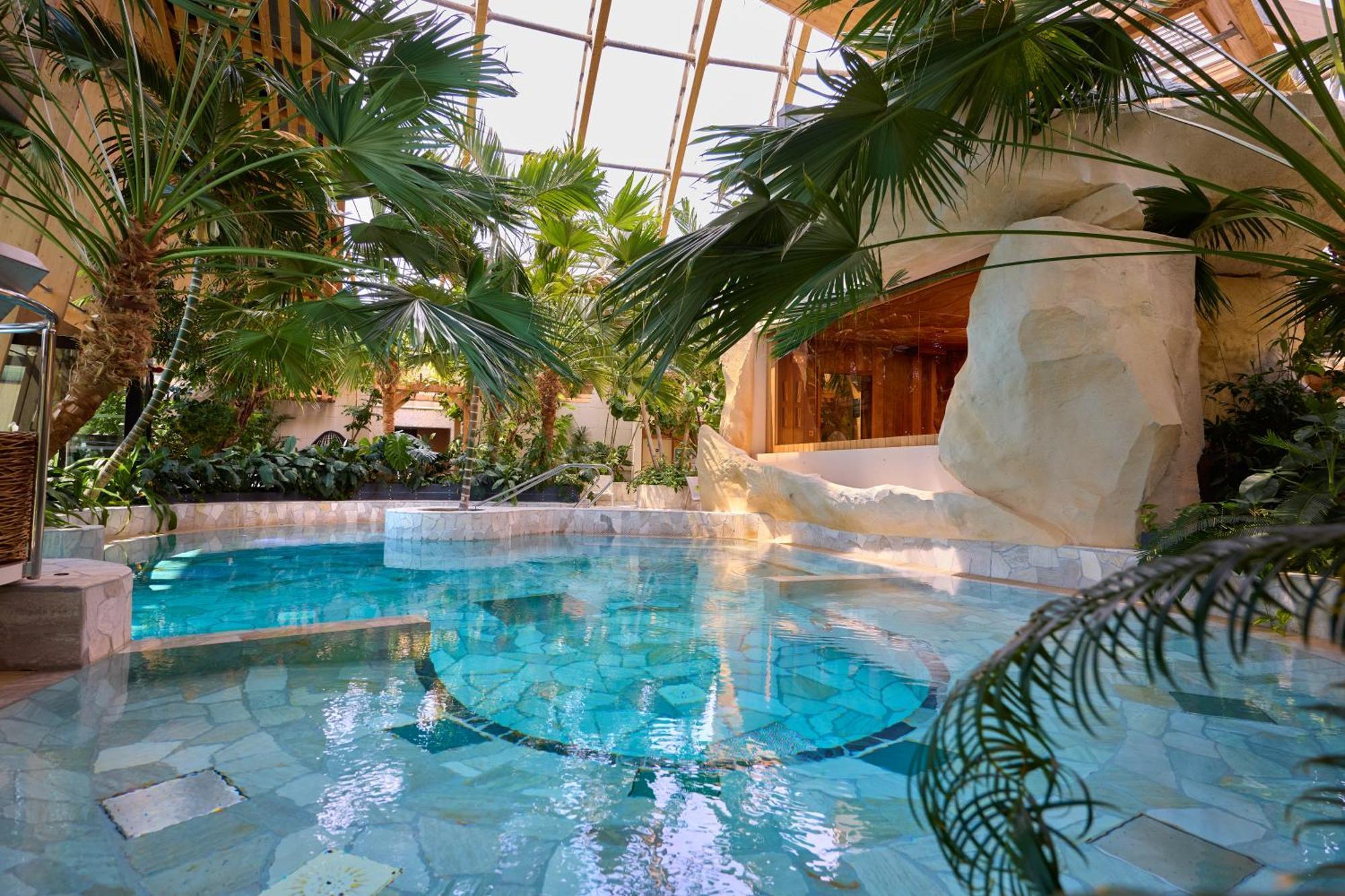 Center Parcs Les Trois Forets Hattigny Exteriör bild